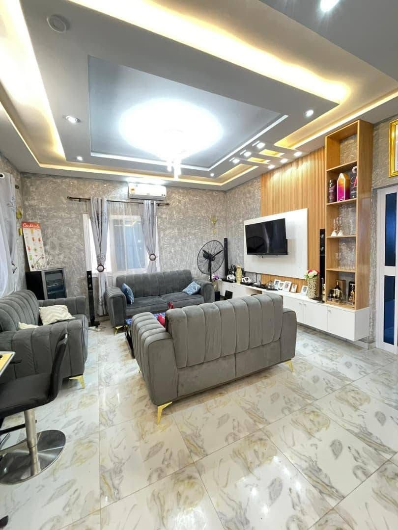 Villa 2 chambres avec dépendance et boutique à Adidogomé - Photo 1